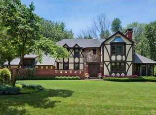 75 Peck Hill Rd, Woodbridge, CT 06525
