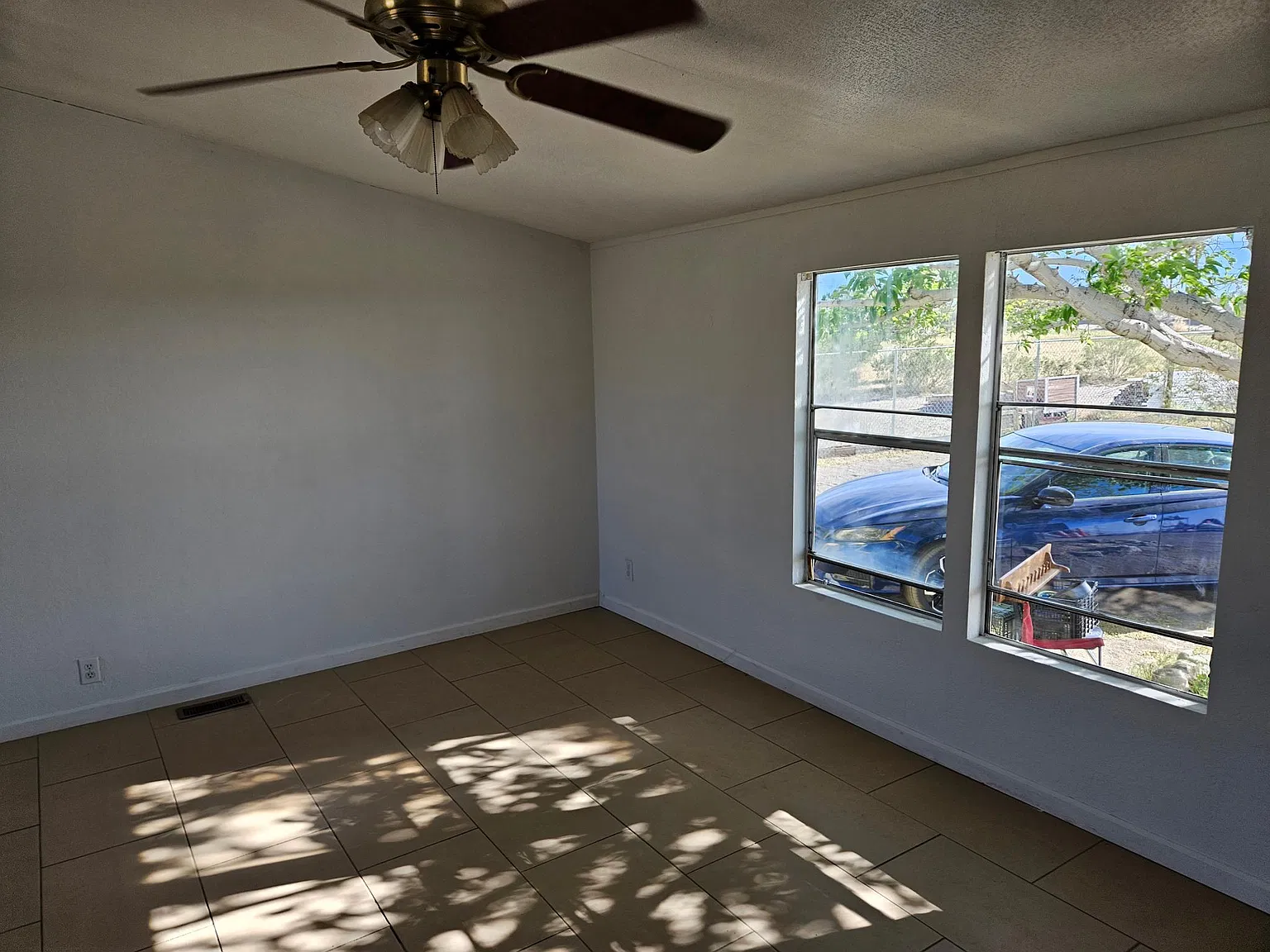 3 bed, 1300 sqft, $2,250 — Photo 1