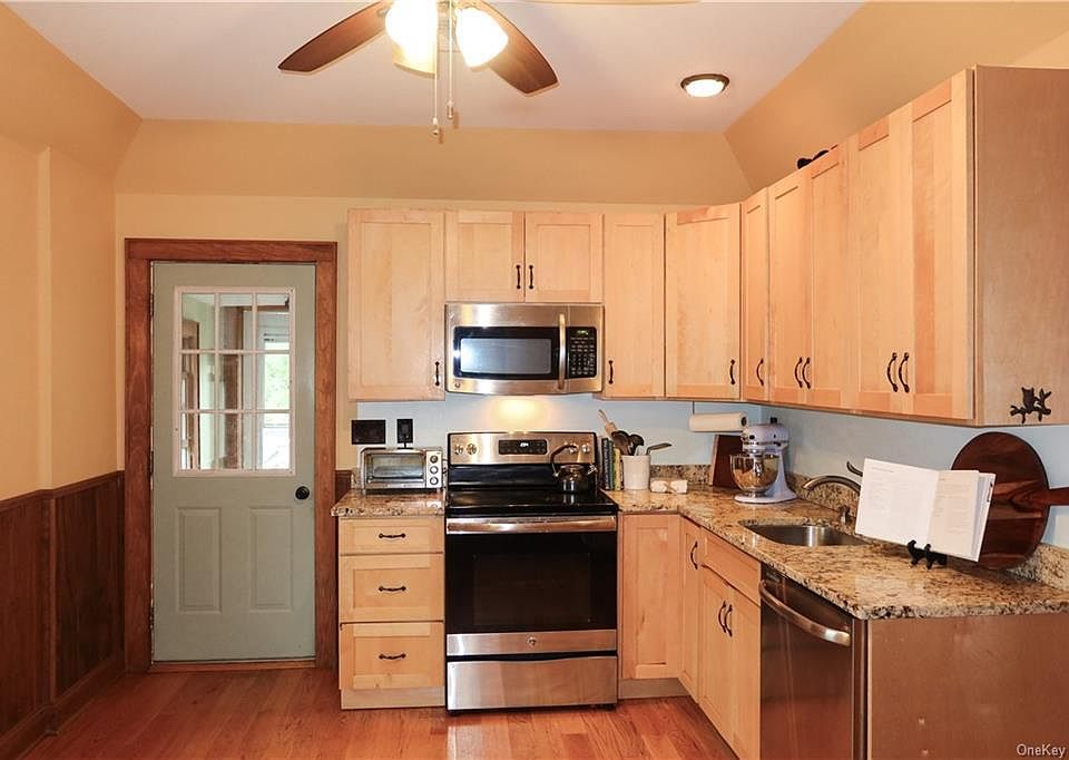 1001 E Main St, Shrub Oak, NY 10588 Zillow