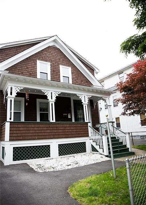 1st image of 240 Wood St #2