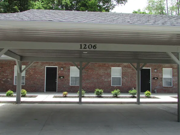 Harding Barret, Greenleaf & The Elms, 1300 N Green St, Henderson, KY 42420