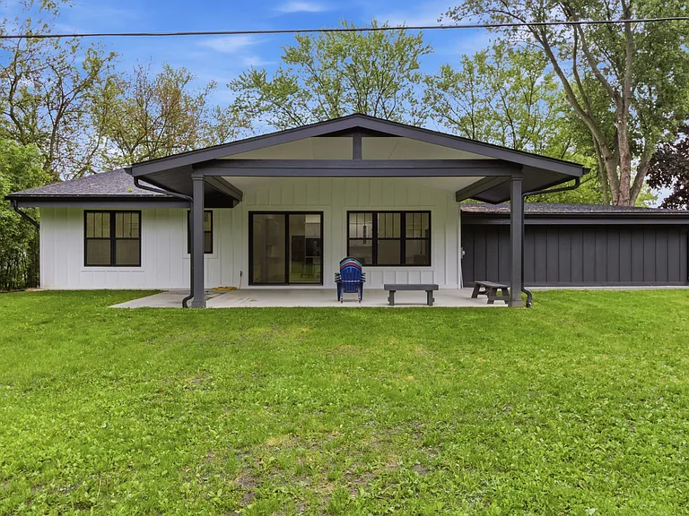 130 McKinley Dr — Photo 30