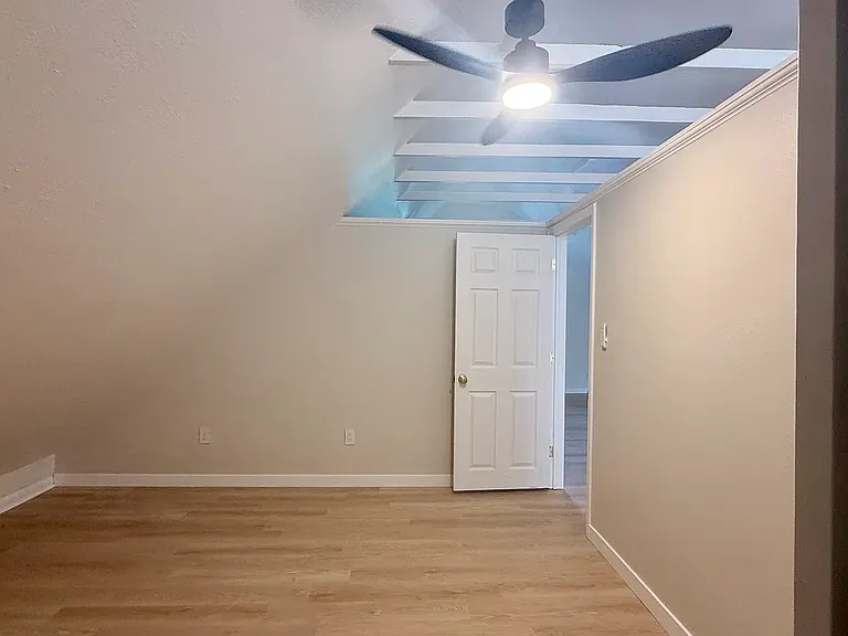 1345 N Franklin St — Photo 6