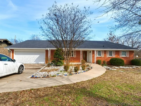 222 S Country Club Rd, Ada, OK 74820