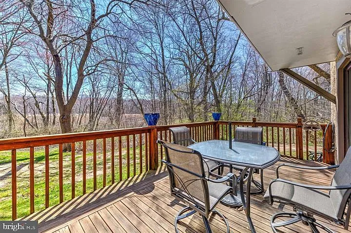 17 Ashford Dr — Photo 34