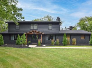 9220 N Sleepy Hollow Ln, Bayside, WI 53217