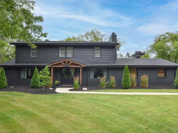 9220 North Sleepy Hollow LANE, Bayside, WI 53217