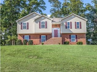 72 Easy St, Ringgold, GA 30736