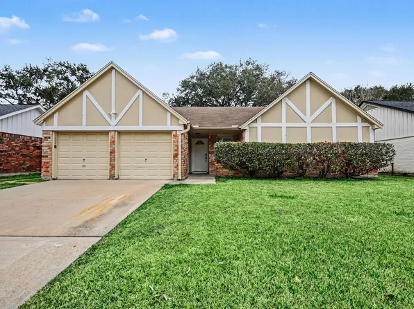 15727 Blackhawk Blvd, Friendswood, TX 77546