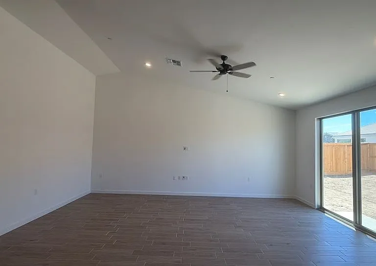 8729 Ponderosa Ave — Photo 6