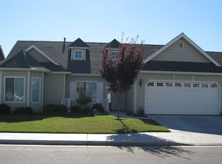 7925 N Woodrow Ave, Fresno, CA