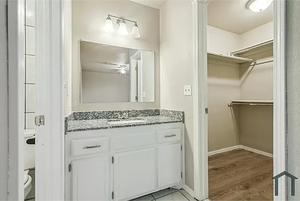 12225 SW 14th St — Photo 8