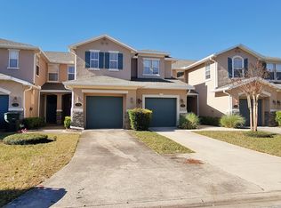 2358 Red Moon Dr, Jacksonville, FL 32216