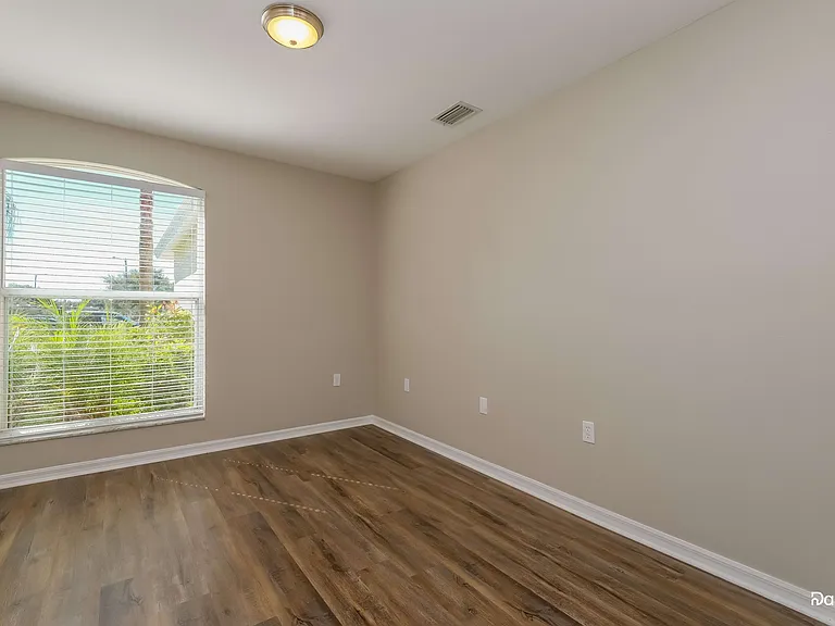 31349 Wrencrest Dr — Photo 13