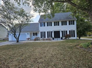 6052 Forest Edge Dr, Whitehouse, OH 43571