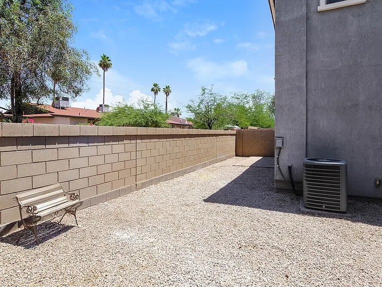 5720 E Butte St — Photo 17