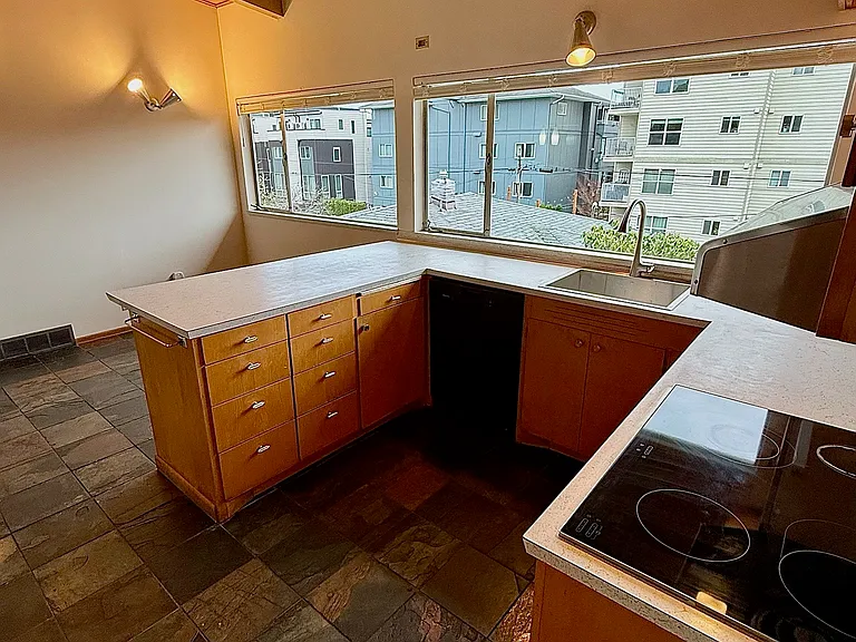 4150 32nd Ave SW — Photo 8