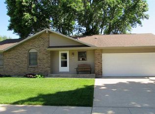 515 2nd St SW, Epworth, IA 52045