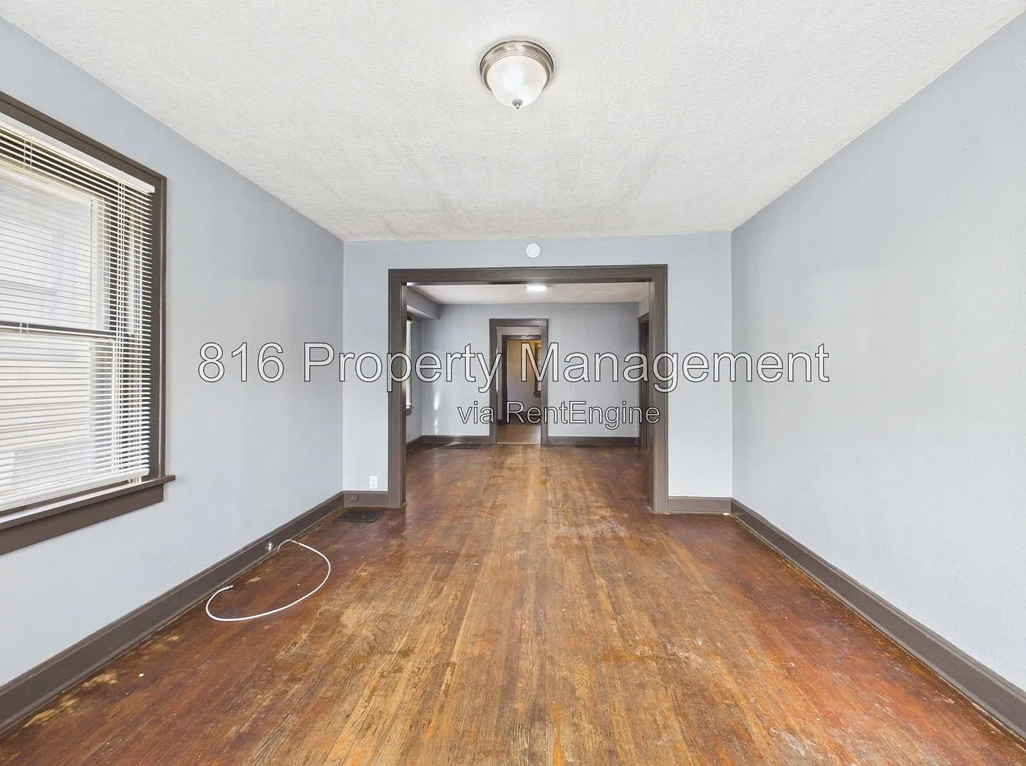 2 bed, 1.0 bath, 856 sqft, $1,000 — Photo 4