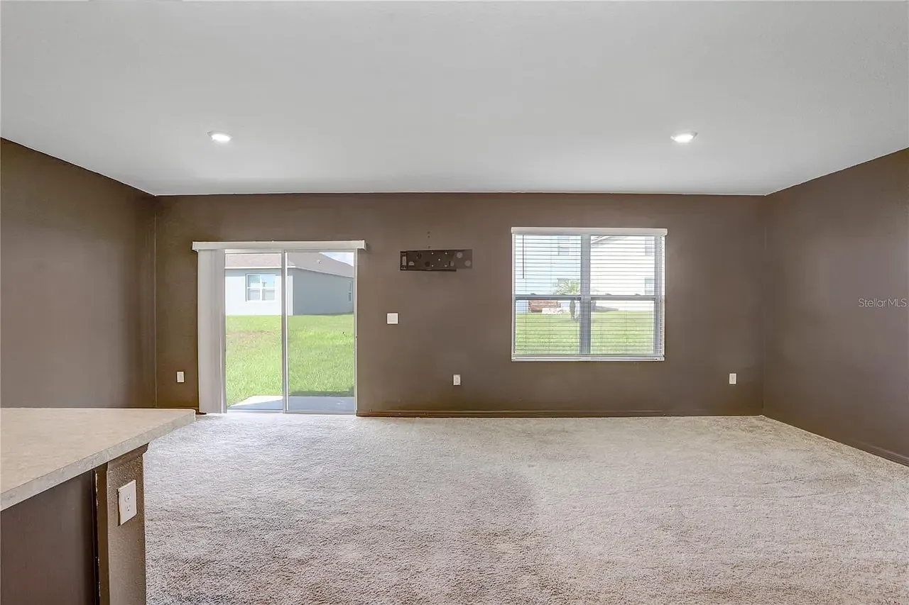 4 bed, 1485 sqft, $2,000 — Photo 4