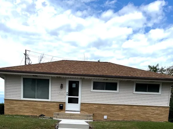 9030 W Custer Ave, Milwaukee, WI 53225