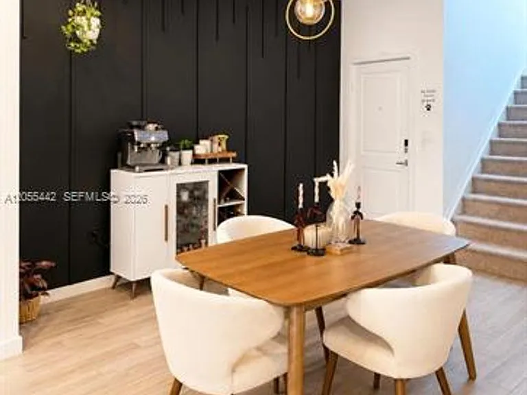 1680 SE 8th Ave #Townhouse 1680 — Photo 3