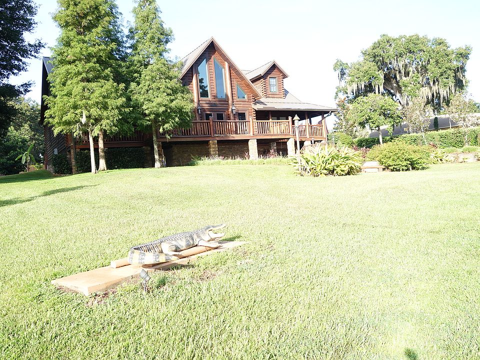 Lake Cabin