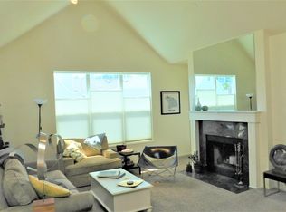 1630 S Harbor Way, Portland, OR 97201
