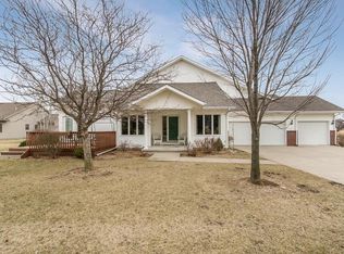 5080 Cleburne Ct, Pleasant Hill, IA 50327