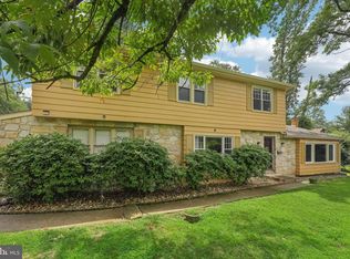 8704 Marshall Rd, Wyndmoor, PA 19038