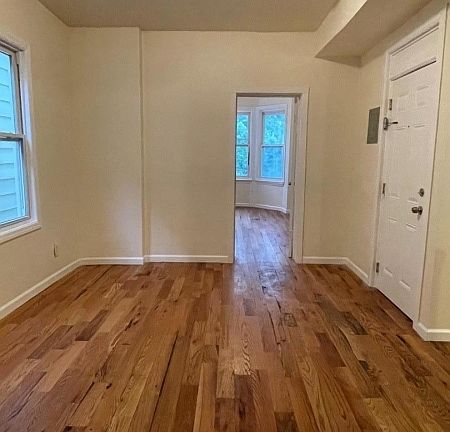 5th image of 112 Chadwick Ave Floor 2