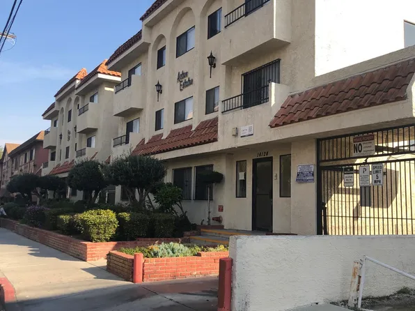 14114-14124 Chadron Ave, Hawthorne, CA