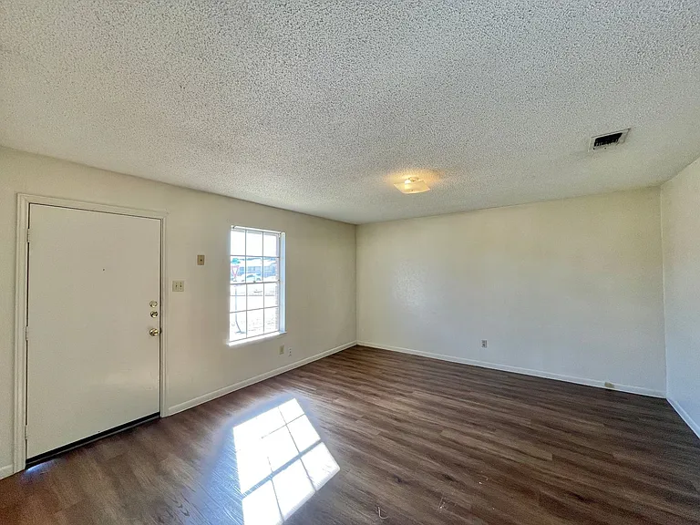 624 Sunset Ln — Photo 20