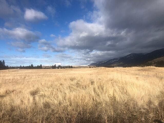 1st image of Nhn Moraine Dr