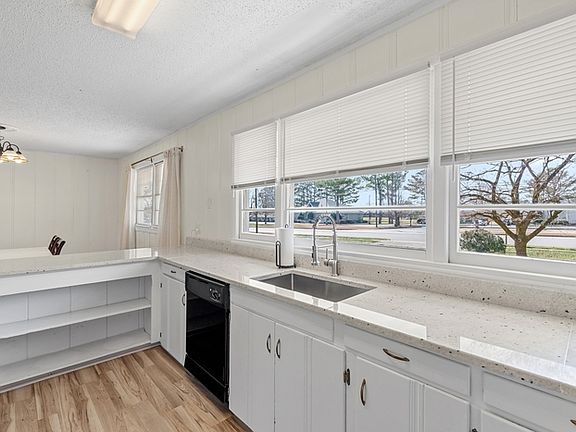 5th image of 8009 Whitesburg Dr SE
