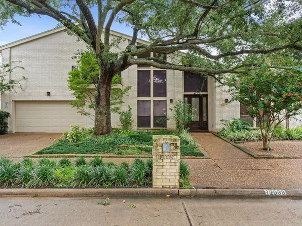 12039 E Circle Dr, Houston, TX 77071