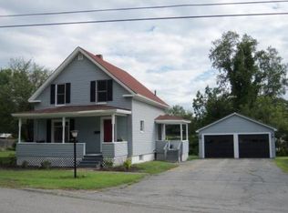 37 Fairview St, Laconia, NH 03246