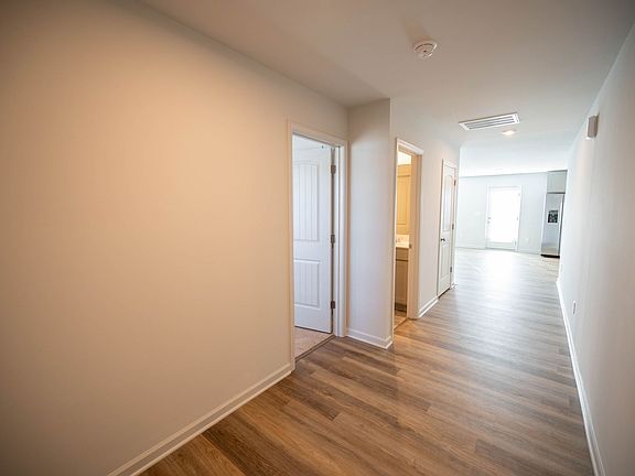 3rd image of 321 Suhani Ln