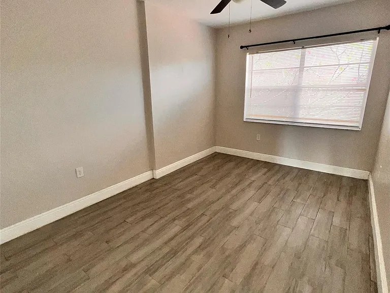 9050 NW 28th St #122 — Photo 13