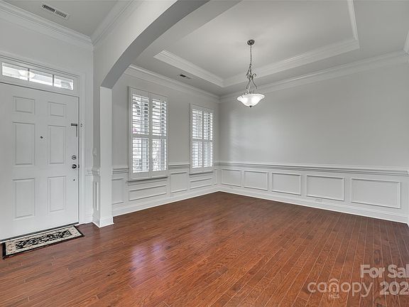 3rd image of 3014 Biltmore Dr
