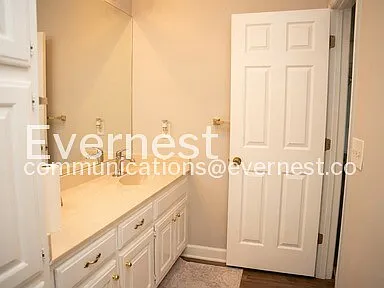 4580 Village Dr — Photo 18