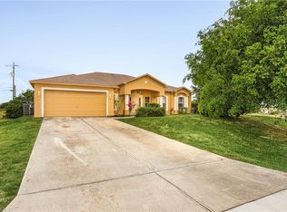1700 NE 11th St, Cape Coral, FL 33909