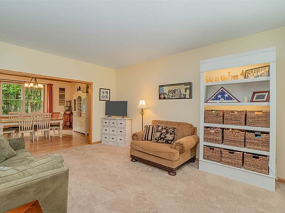 5th image of 3681 E Acorn Ln