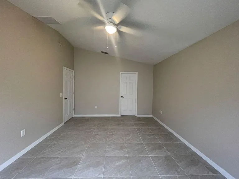 568 Finch Ct — Photo 20
