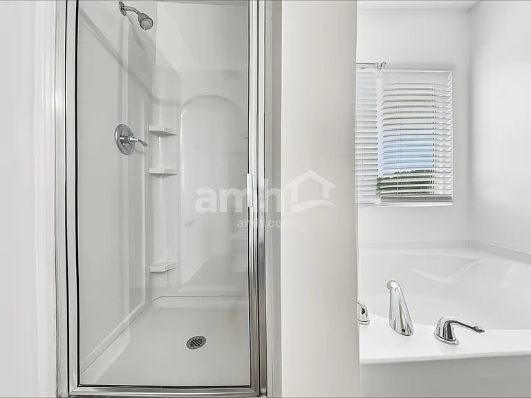 416 Magna Dr — Photo 13
