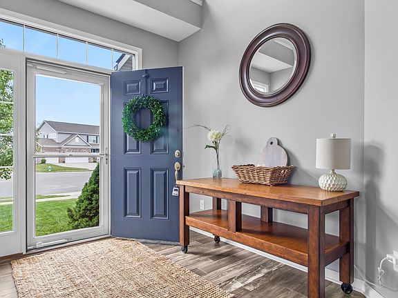 5th image of 9689 N Lookout Ct