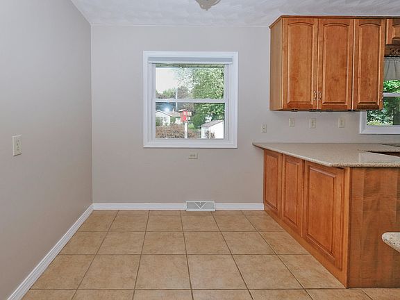 5th image of 503 Gabardine Ave