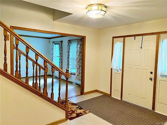 4th image of 73 Plumwood Ct