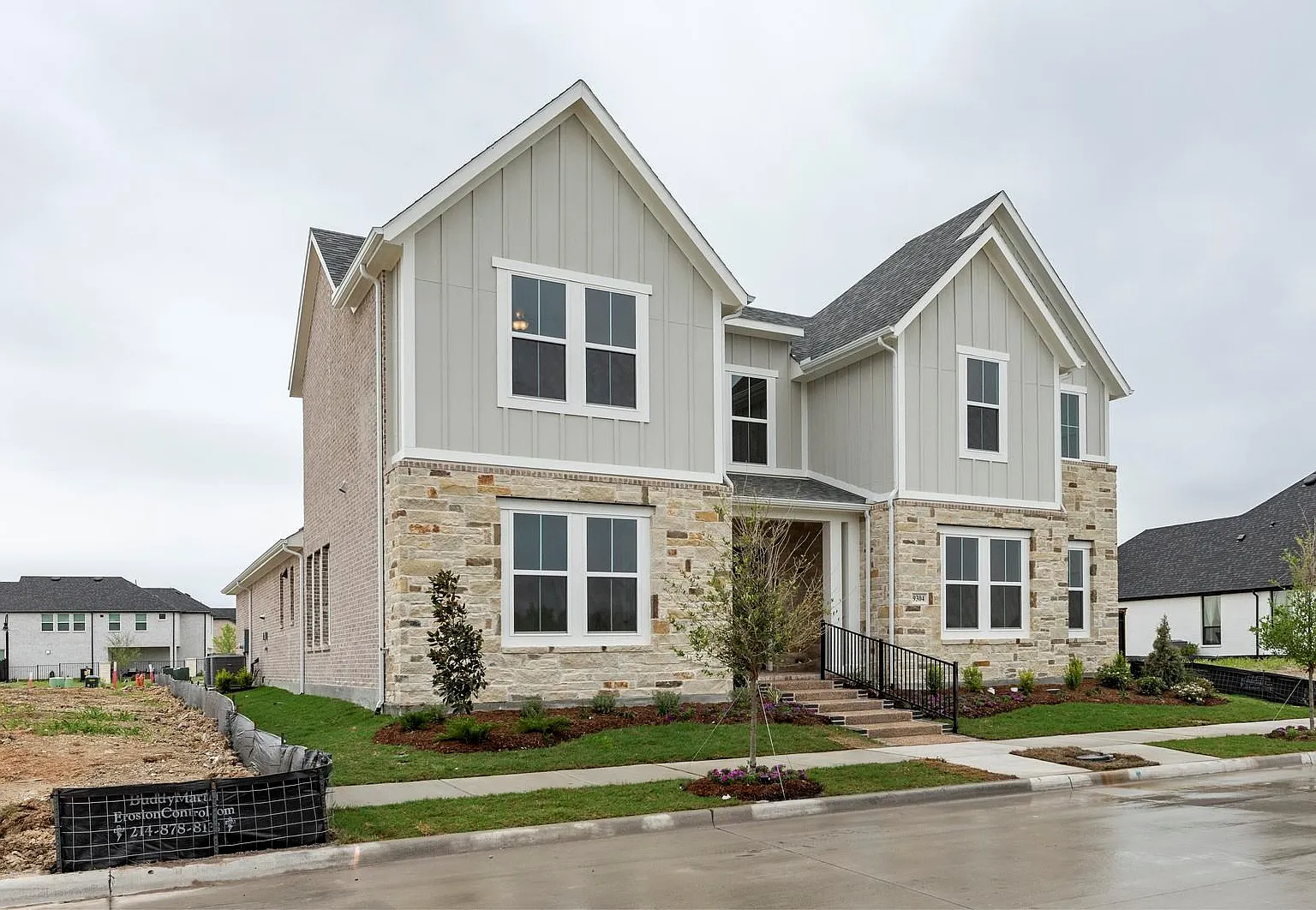 4 bed, 3613 sqft, $3,595 — Photo 2