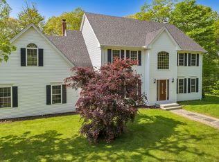 355 Great Hill Rd, Guilford, CT 06437